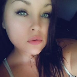 Meet your Posher, Adrianna